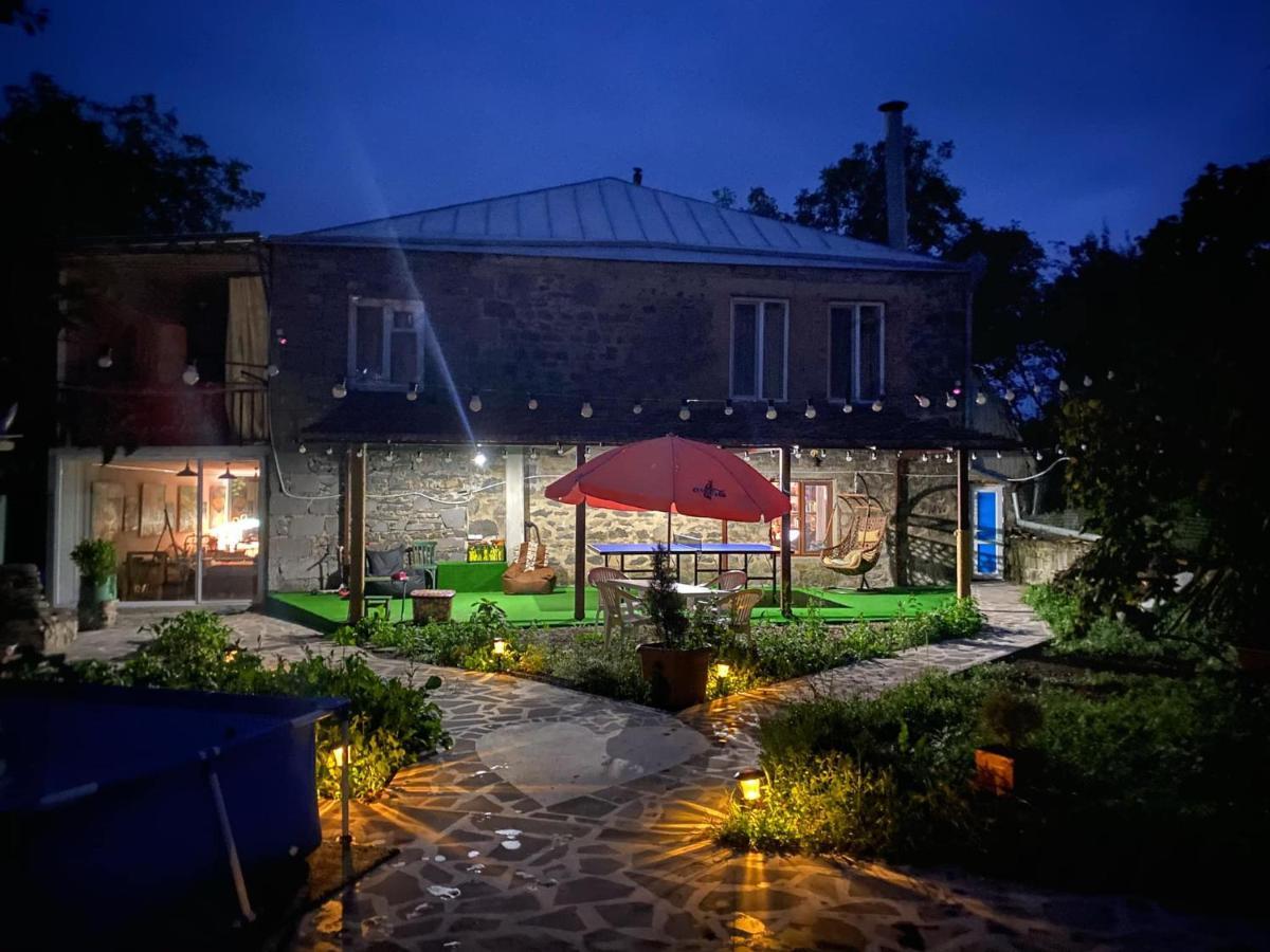 Artist'S House Hotel Tetritskaro Exterior photo